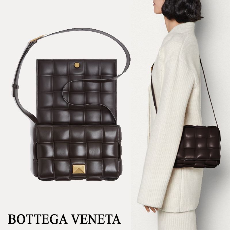 関税負担なしBOTTEGA VENETA Padded cassette パデッド カセット 関税負担なしBOTTEGA VENETA Padded cassette パデッド カセット