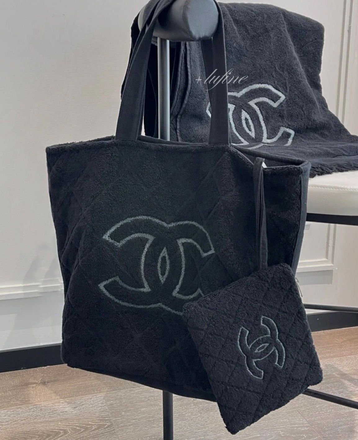 【22CR☆海やプールで大活躍♪】CHANEL バッグ&タオルセット 22CR☆海やプールで大活躍♪】CHANEL バッグ&タオルセット
