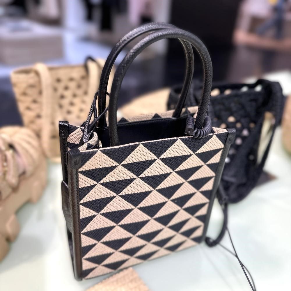 プラダ ミニ キャンパストートバッグ 国内即発 市松模様 (PRADA