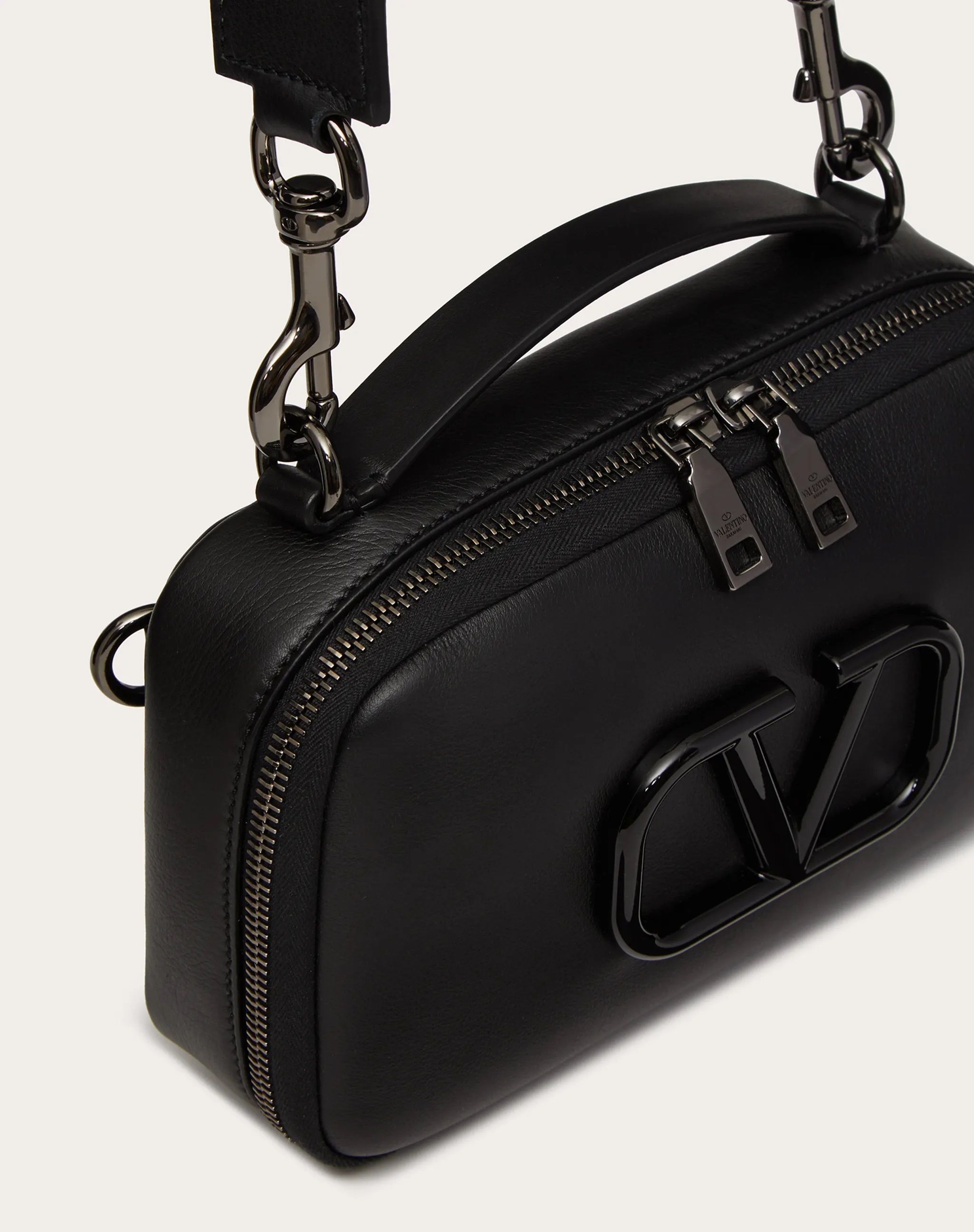 関税送料込★VALENTINO★ クロスボディバッグ ラッカード VLOGO 関税送料込★VALENTINO★ クロスボディバッグ ラッカード VLOGO