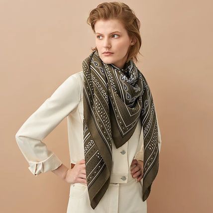 ☆21AW☆HERMES☆ショール 140 カレジェアン《Springs Bandana ☆21AW☆HERMES☆ショール 140 カレジェアン《Springs Bandana