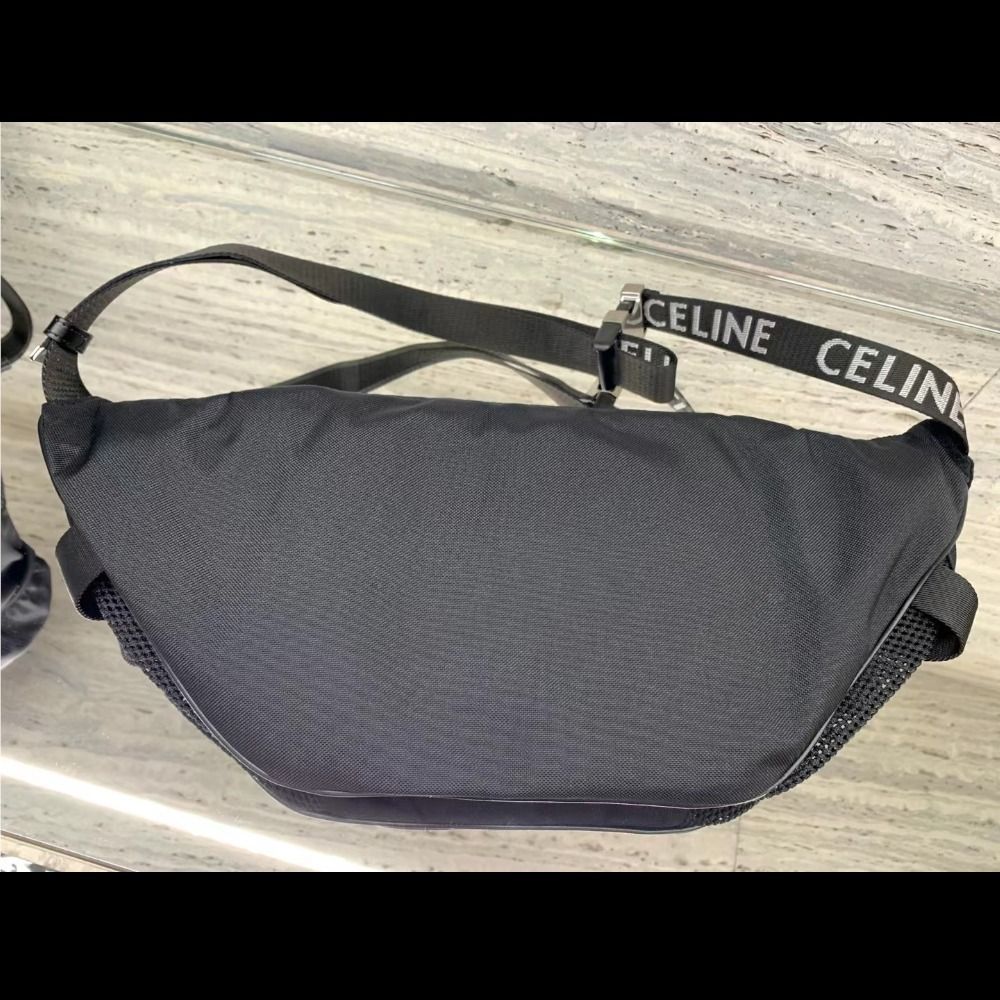 CELINE*プリント ラージ ジップ付 トレッキング ベルトバッグ (CELINE CELINE*プリント ラージ ジップ付 トレッキング ベルトバッグ (CELINE