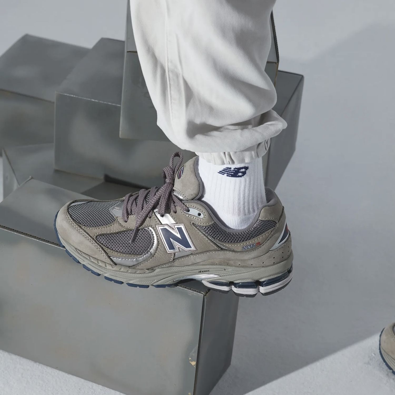 ニューバランス 即完売 大人気 New Balance Ml02ra New Balance スニーカー Ml02ra Buyma