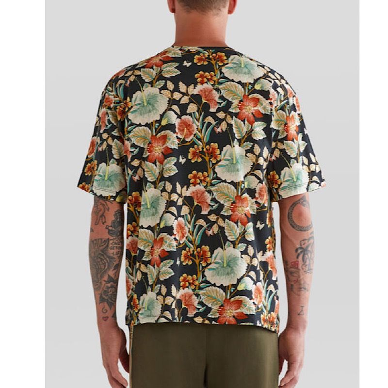☆完売必至☆】ETRO ☆ ETRO CUBEロゴ フローラルTシャツ (ETRO/T ☆完売必至☆】ETRO ☆ ETRO CUBEロゴ フローラルTシャツ (ETRO/T