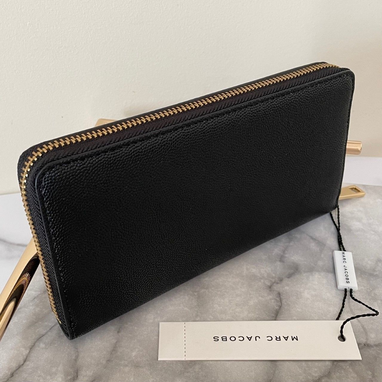 Marc Jacobs ゴールド 金具ロゴ レザー 長財布 ユニセックス