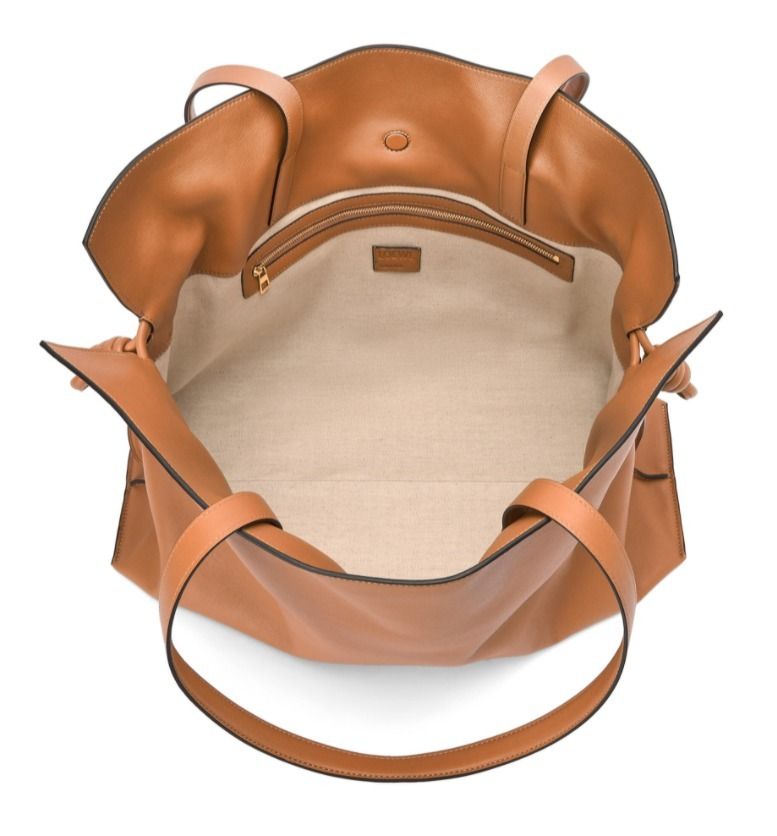 ☆韓国の人気☆【LOEWE】☆フラメンコ XL ショルダーバッ.グ☆ ☆韓国の人気☆【LOEWE】☆フラメンコ XL ショルダーバッ.グ☆