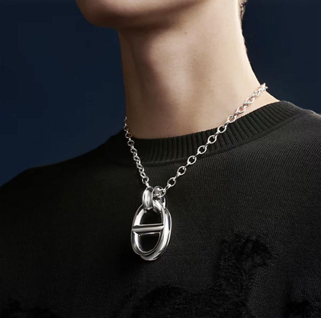 エルメス レポンス ラージペンダント シルバーネックレス トグル エルメス レポンス ラージペンダント シルバーネックレス トグル