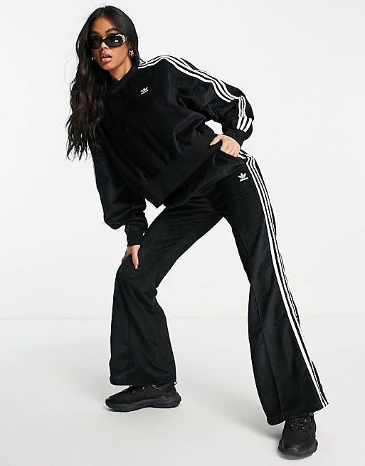 ☆adidas☆ 3ストライプコーデュロイフレアパンツ【送料込】 (adidas ☆adidas☆ 3ストライプコーデュロイフレアパンツ【送料込】 (adidas