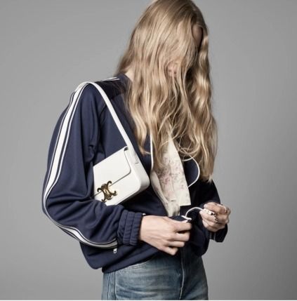 大人気!【国内発送☆CELINE】ジップ付きルーズスウェットシャツ 大人気!【国内発送☆CELINE】ジップ付きルーズスウェットシャツ