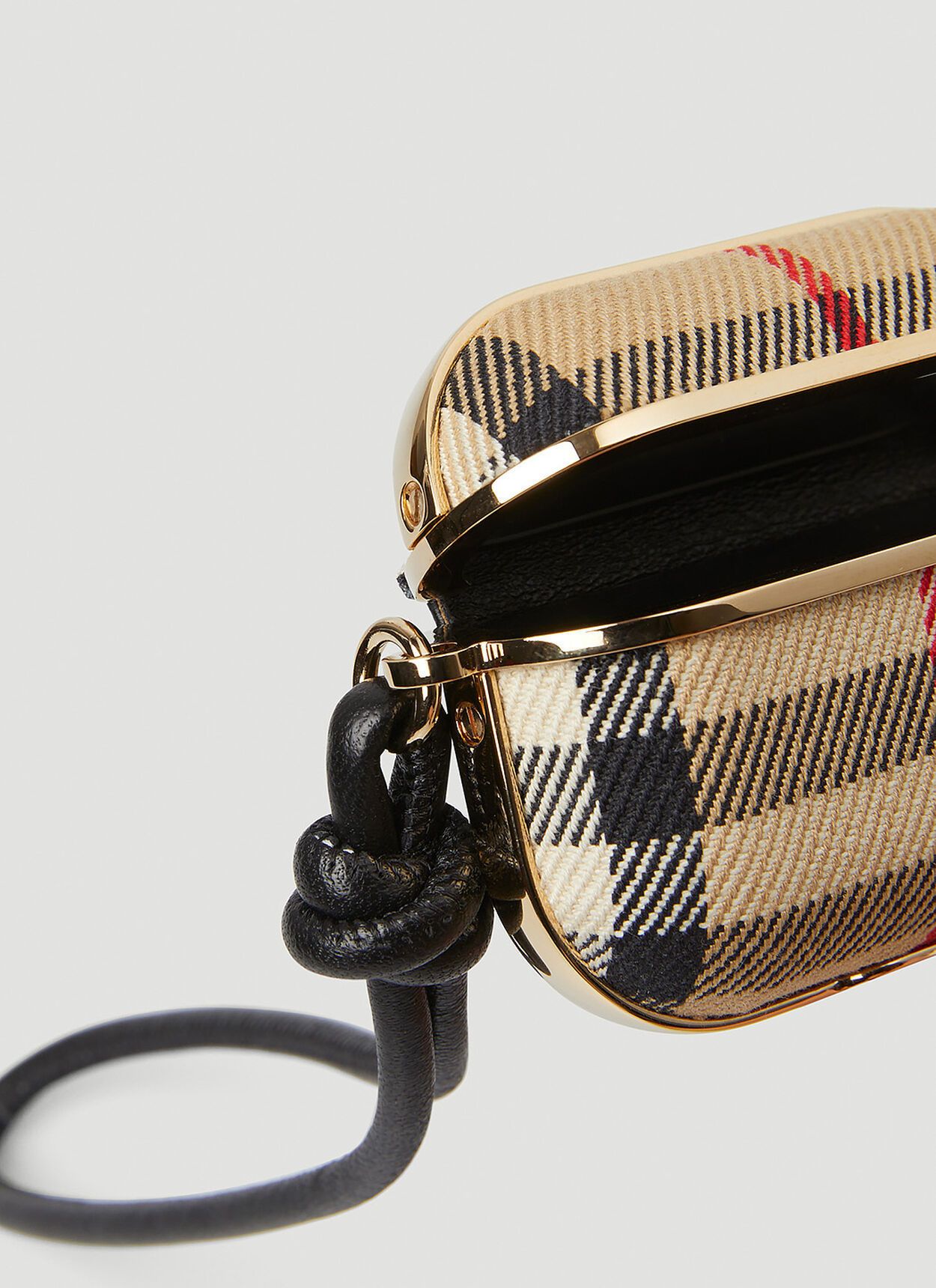 ☆在庫僅か【BURBERRY】チェック柄 AirPods Pro ケース (Burberry ☆在庫僅か【BURBERRY】チェック柄 AirPods Pro ケース (Burberry