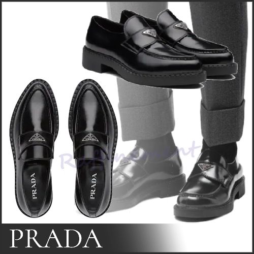 プラダ☆大人気 ロゴ ブラッシュドレザー ローファー 厚底☆ (PRADA プラダ☆大人気 ロゴ ブラッシュドレザー ローファー 厚底☆ (PRADA