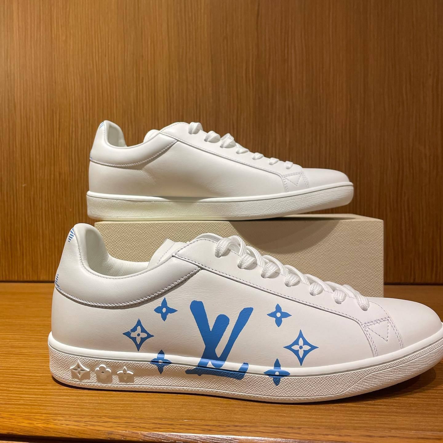 Louis Vuitton ヴァージル アブロー スニーカー ルイヴィトン Louis Vuitton ヴァージル アブロー スニーカー ルイヴィトン