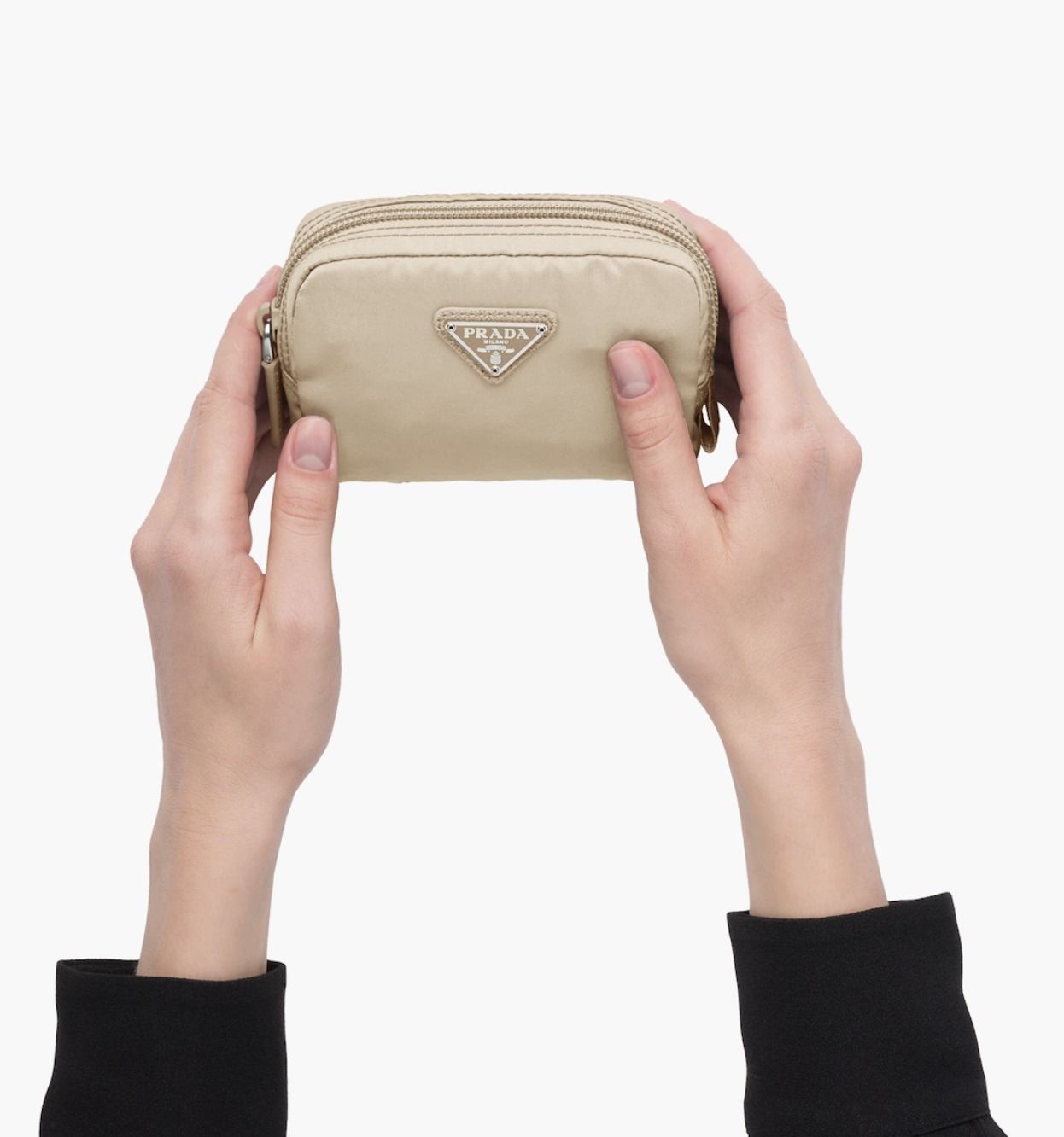 ☆国内直営店☆ PRADA Re-Nylon プラダ ナイロン メイクポーチ (PRADA ☆国内直営店☆ PRADA Re-Nylon プラダ ナイロン メイクポーチ (PRADA