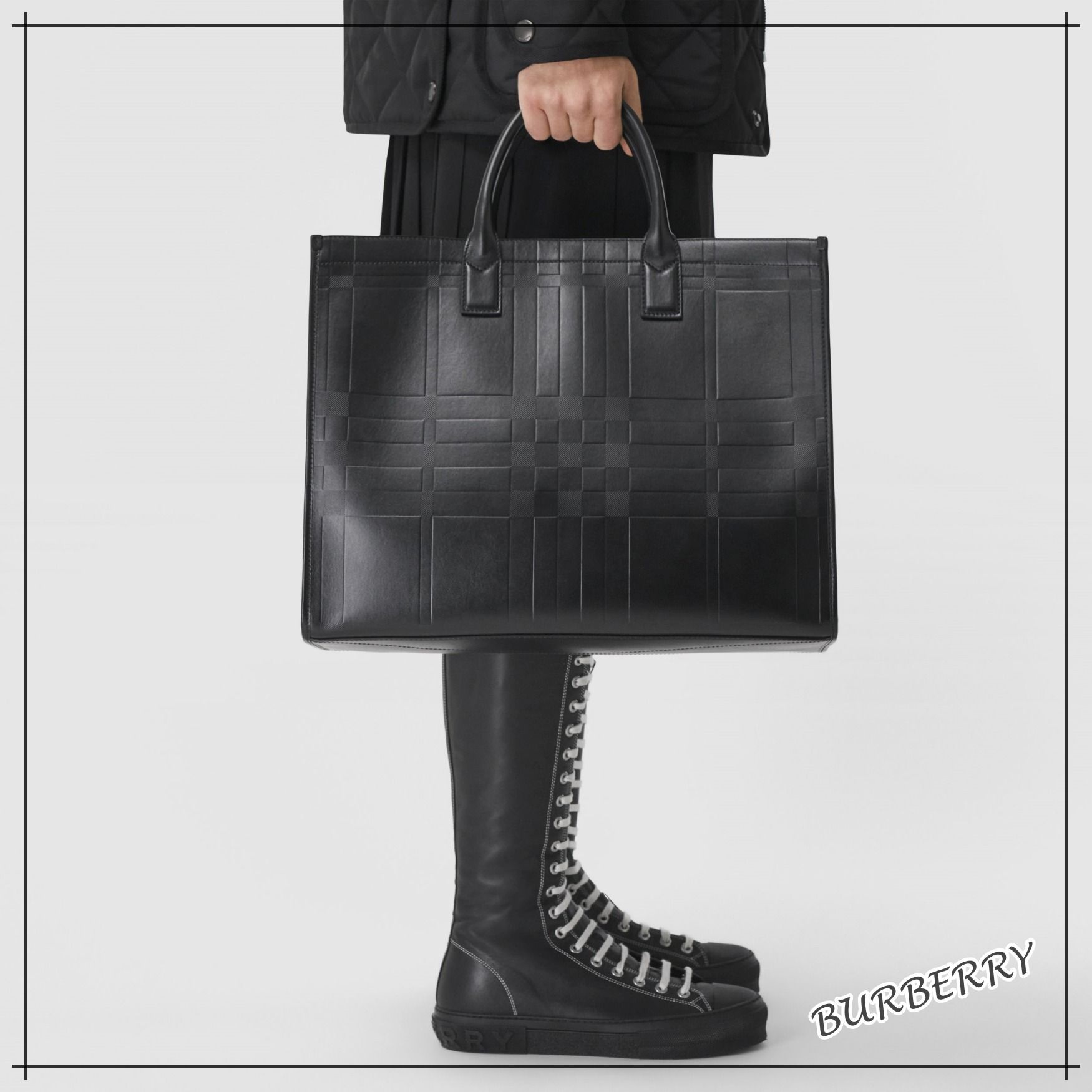 BURBERRY】 エンボスチェック レザートートバッグ (Burberry/トート BURBERRY】 エンボスチェック レザートートバッグ (Burberry/トート