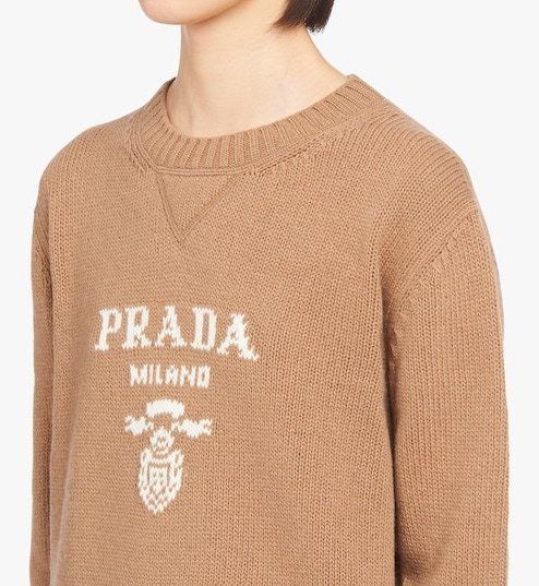 ☆PRADA☆ロゴ入り♪カシミア&ウール*セーター*Camel (PRADA/ニット ☆PRADA☆ロゴ入り♪カシミア&ウール*セーター*Camel (PRADA/ニット