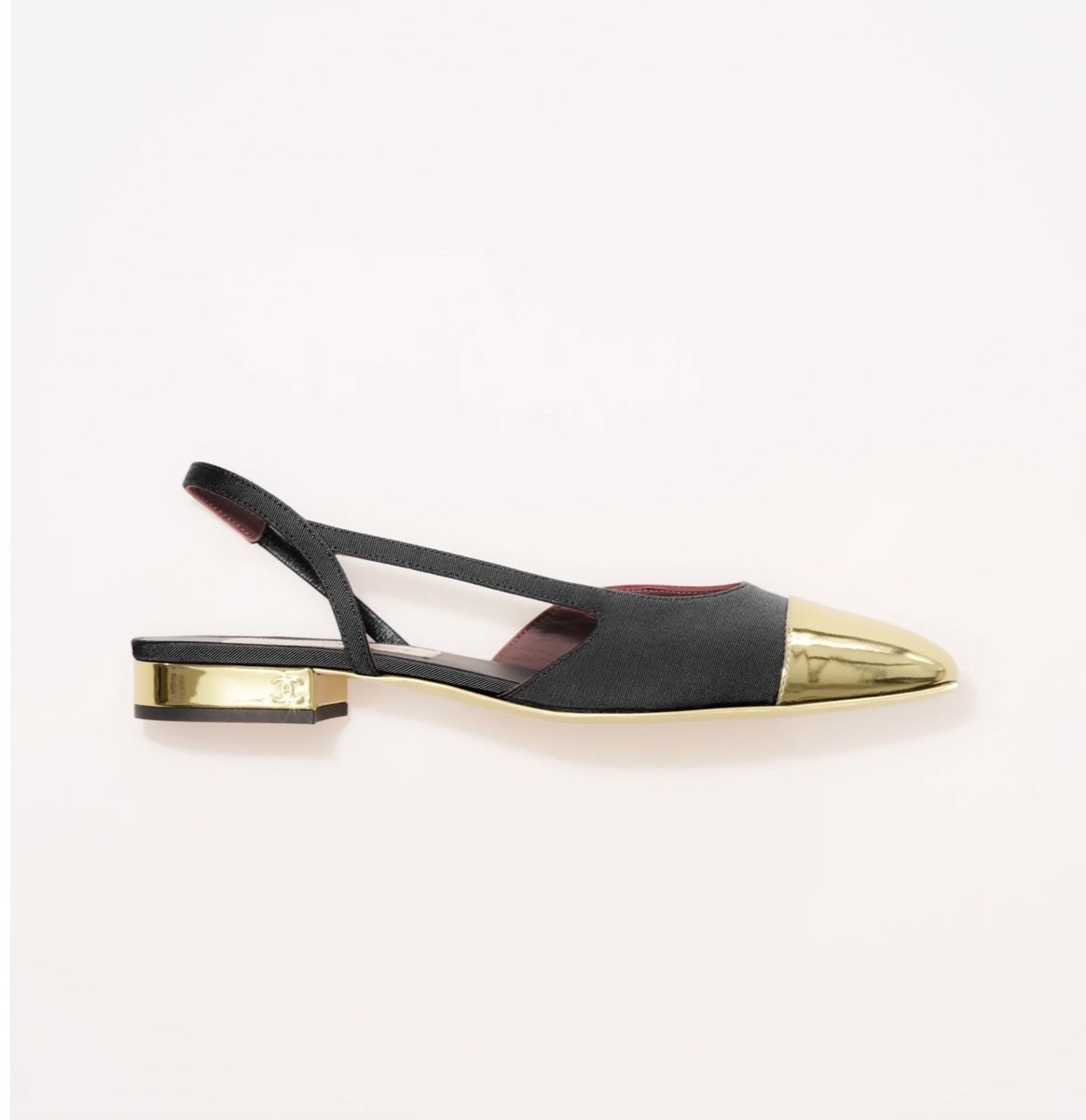 ゴールドアクセントで上品♪】シャネル サンダル (CHANEL/パンプス ゴールドアクセントで上品♪】シャネル サンダル (CHANEL/パンプス