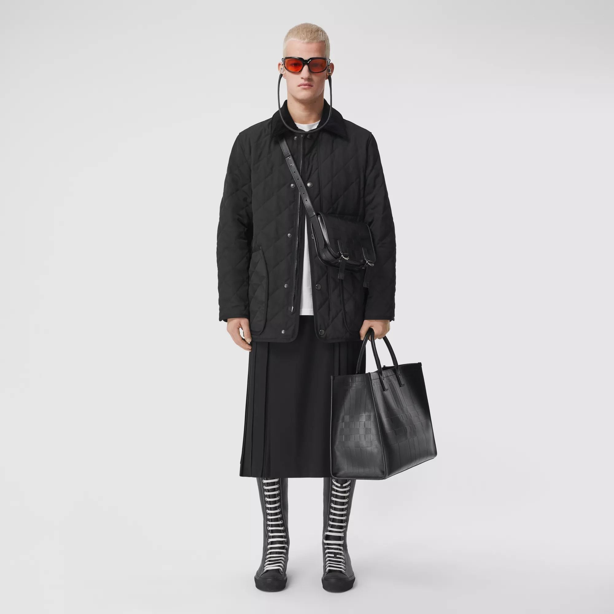 Burberry】エンボスチェック レザートート (Burberry/トートバッグ Burberry】エンボスチェック レザートート (Burberry/トートバッグ