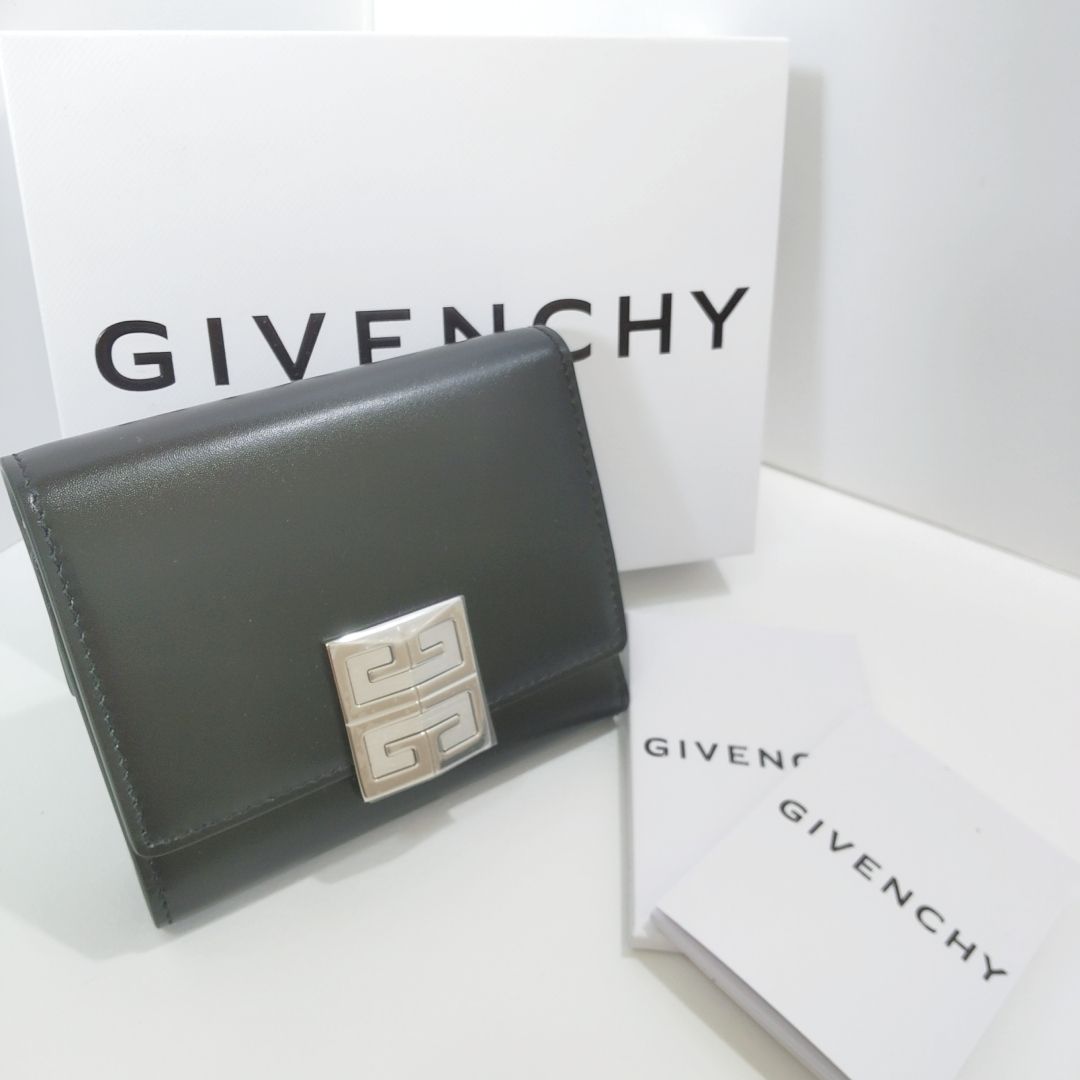 Givenchy 4Gレザーボックス 三つ折りウォレット 財布 ジバンシー Givenchy 4Gレザーボックス 三つ折りウォレット 財布 ジバンシー