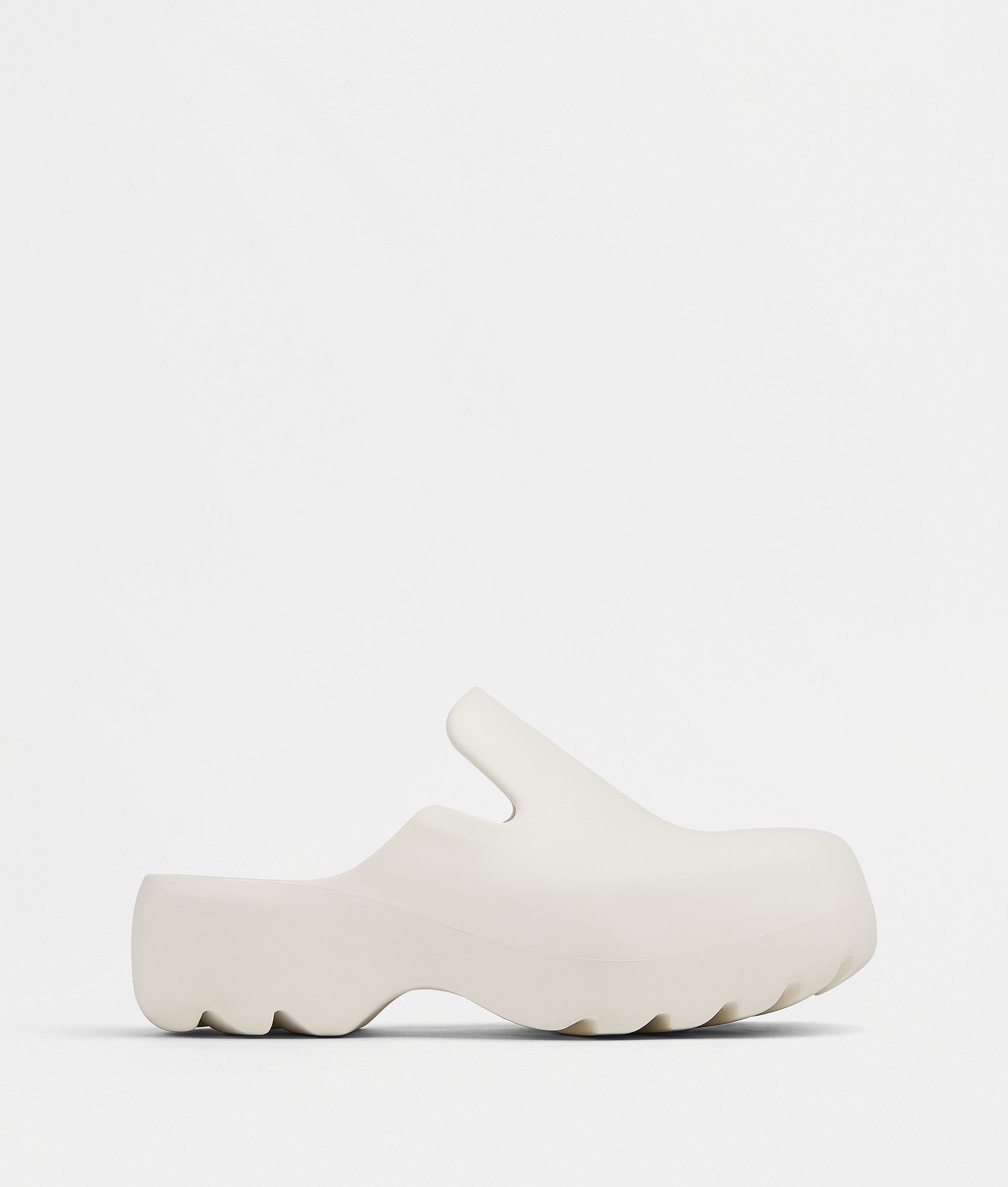 BOTTEGA VENETA】クロッグ ラバー フラッシュ (BOTTEGA VENETA BOTTEGA VENETA】クロッグ ラバー フラッシュ (BOTTEGA VENETA