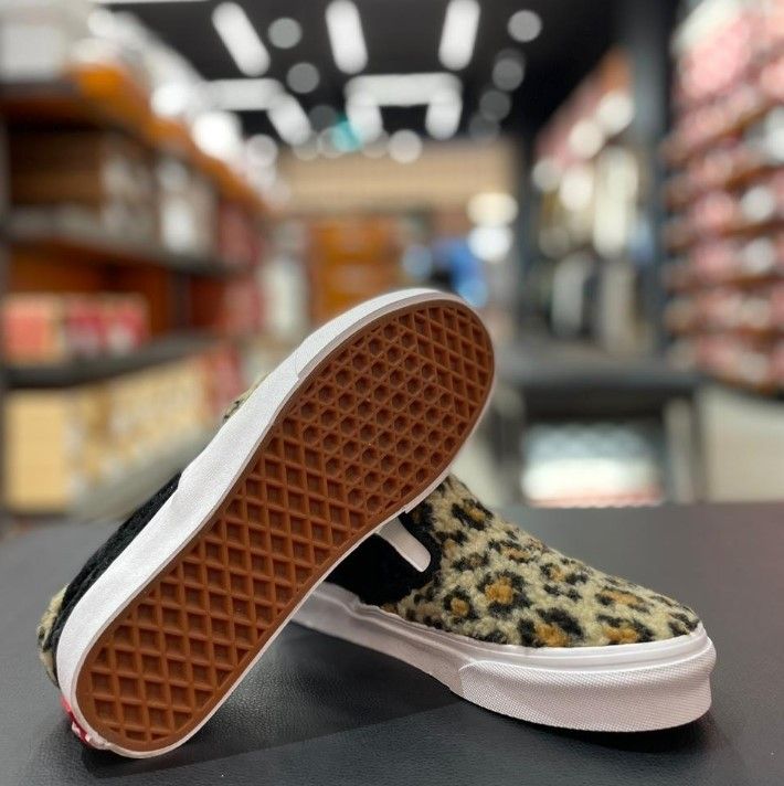 VANS★CLASSIC SLIP ON SHERPA チェック ファー もこもこ ボア VANS☆CLASSIC SLIP ON SHERPA チェック ファー もこもこ ボア