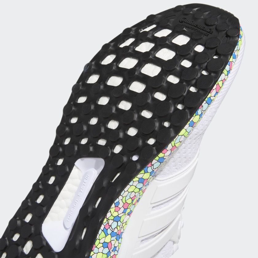 日本未入荷！最新ランニングシューズ☆ULTRABOOST 5 DNA SHOES 日本未入荷！最新ランニングシューズ☆ULTRABOOST 5.0 DNA SHOES