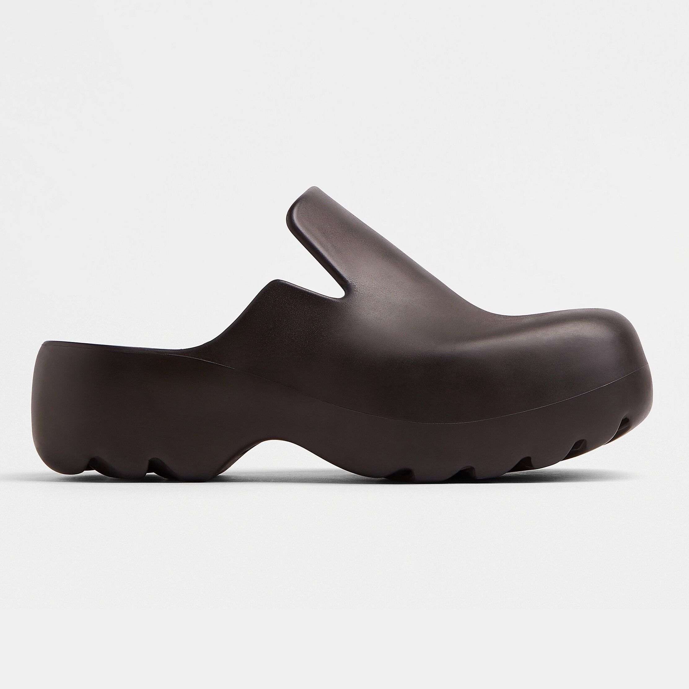☆BOTTEGA VENETA☆ラバー フラッシュ クロッグ (BOTTEGA VENETA/靴 ☆BOTTEGA VENETA☆ラバー フラッシュ クロッグ (BOTTEGA VENETA/靴