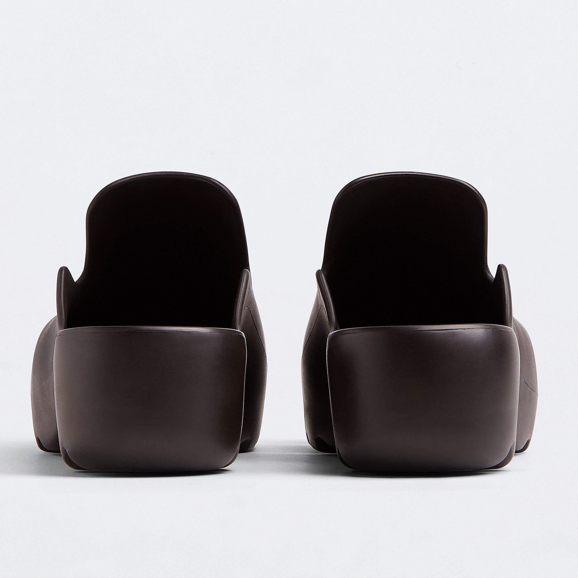 ☆BOTTEGA VENETA☆ラバー フラッシュ クロッグ (BOTTEGA VENETA/靴 ☆BOTTEGA VENETA☆ラバー フラッシュ クロッグ (BOTTEGA VENETA/靴