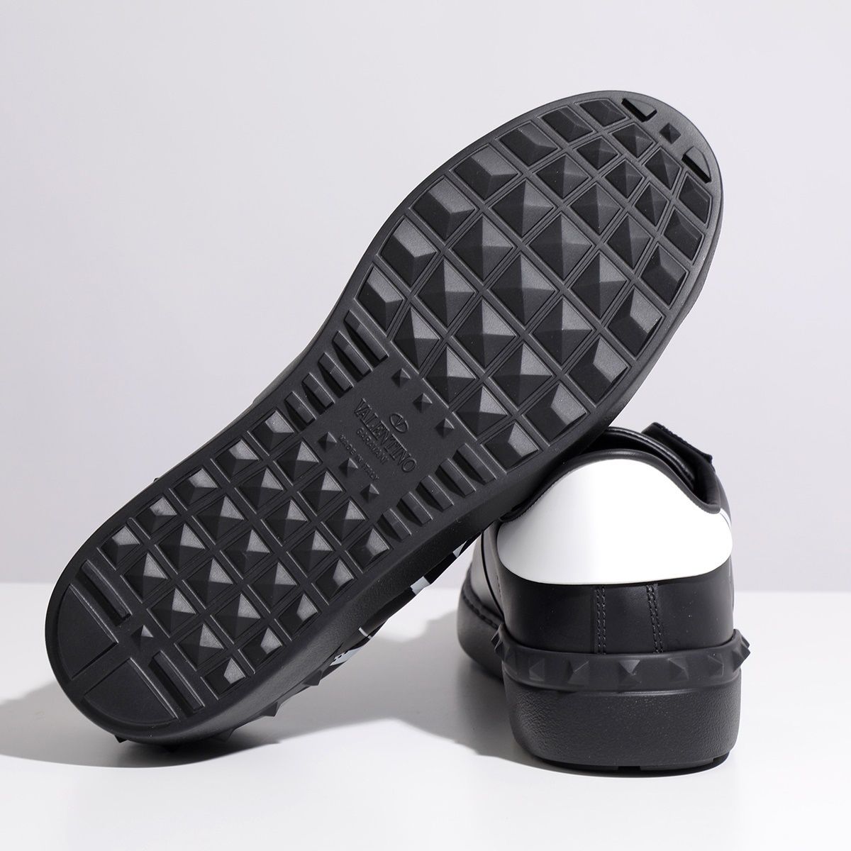 VALENTINO オープン スニーカー S0830 XZU ローカット VLTN (VALENTINO VALENTINO オープン スニーカー S0830 XZU ローカット VLTN (VALENTINO