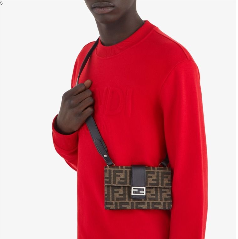 FENDI☆バゲット スリム クラッチ ファブリックバッグ kamiontruck.hu