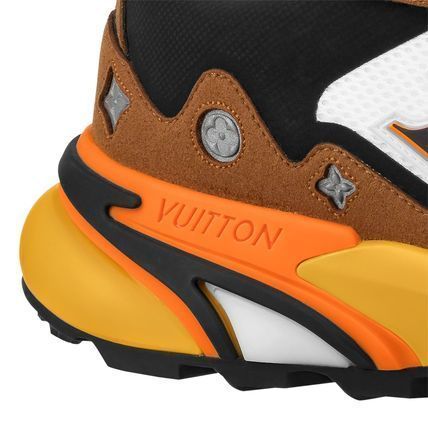 ☆新作♪争奪戦☆ ルイヴィトン スニーカー タティック (Louis Vuitton ☆新作♪争奪戦☆ ルイヴィトン スニーカー タティック (Louis Vuitton