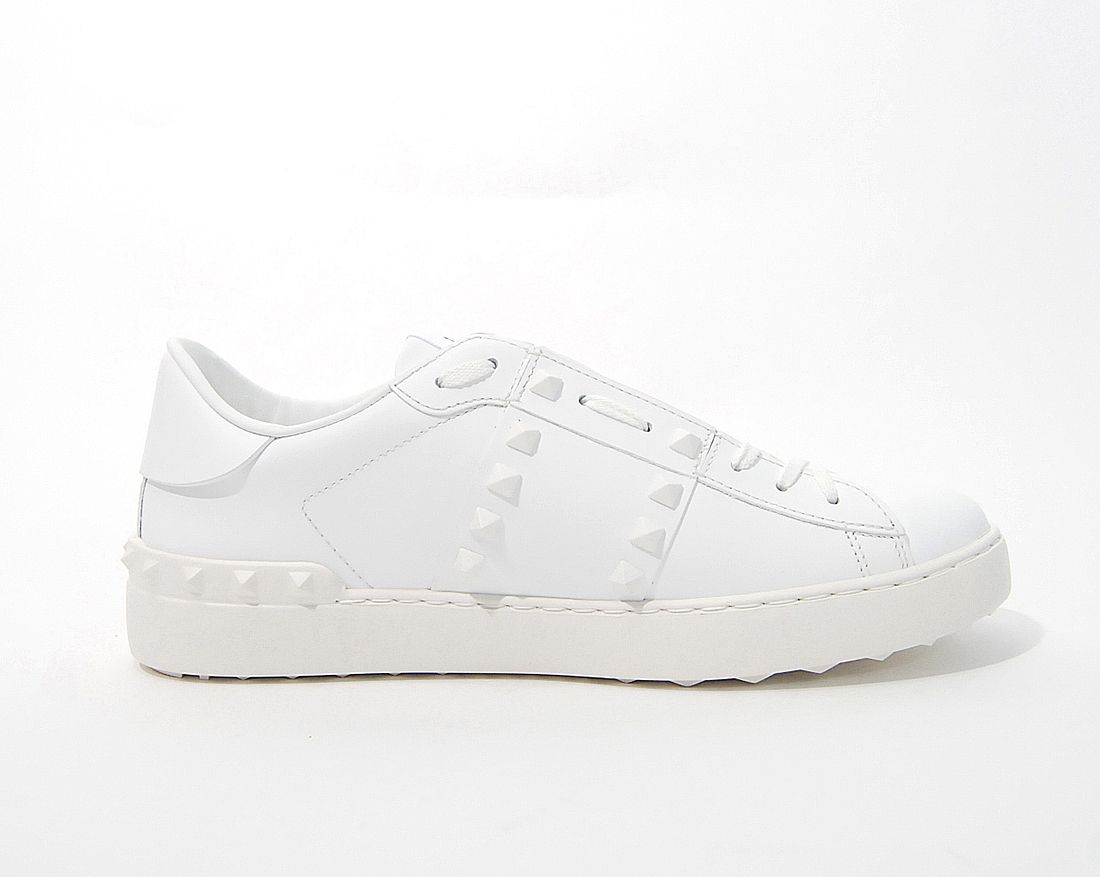 関税負担なしVALENTINO ロックスタッズ アンタイトルド SNEAKERS Valentino Garavani ロックスタッズ アンタイトルド スニーカー