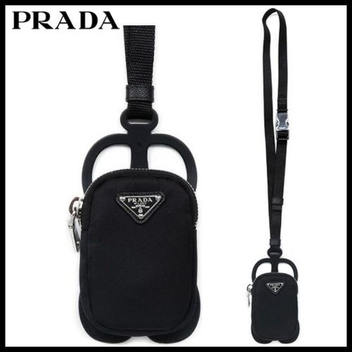 フォーンストラップ プラダ 印象のデザイン 【値下げ】PRADA ナイロン スマートフォンケース 1ZT016 iPhone用ケース