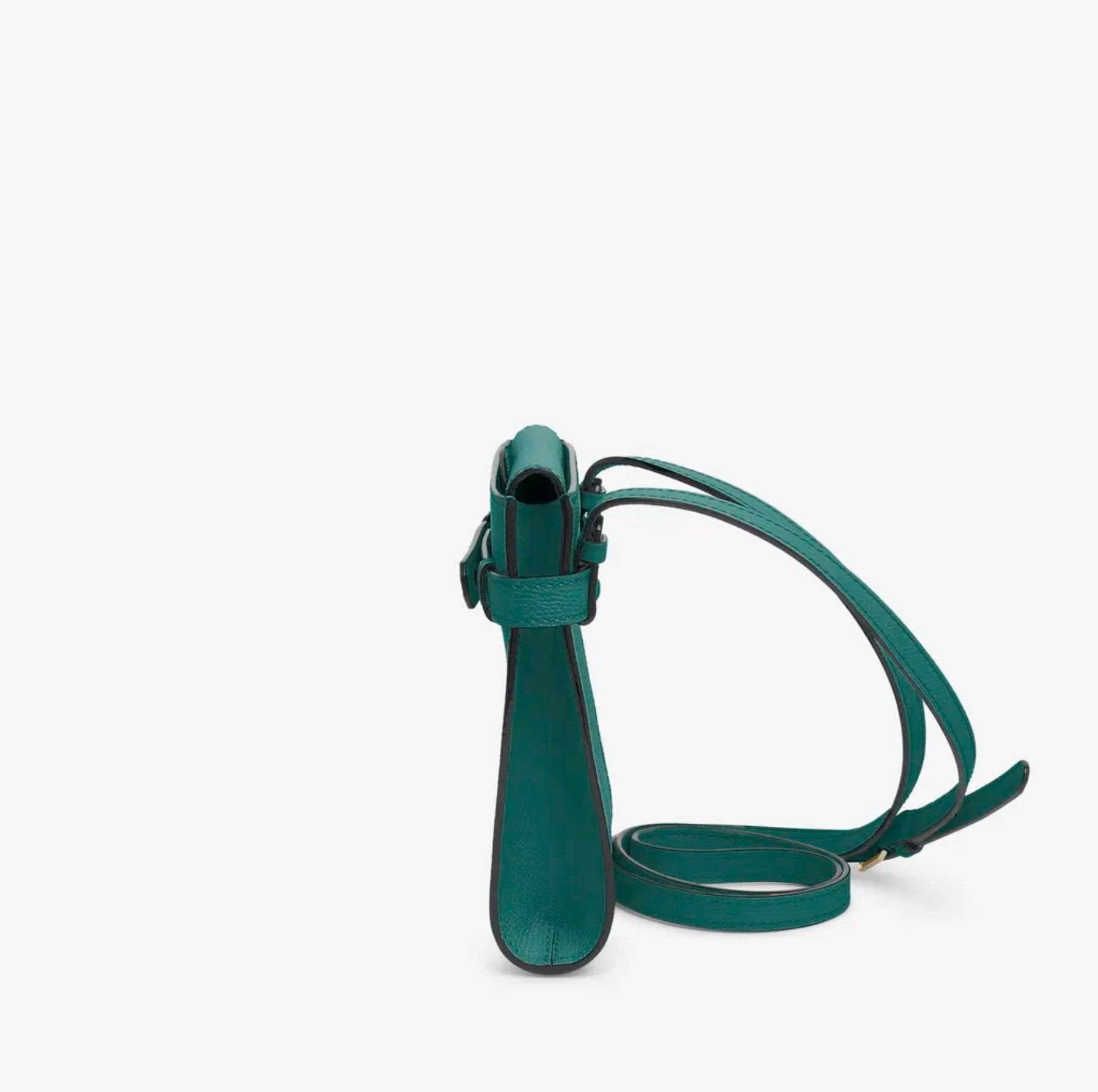 Valextra】SLIM B-TRACOLLINA ショルダーバッグ 直営店買付け Valextra】SLIM B-TRACOLLINA ショルダーバッグ 直営店買付け