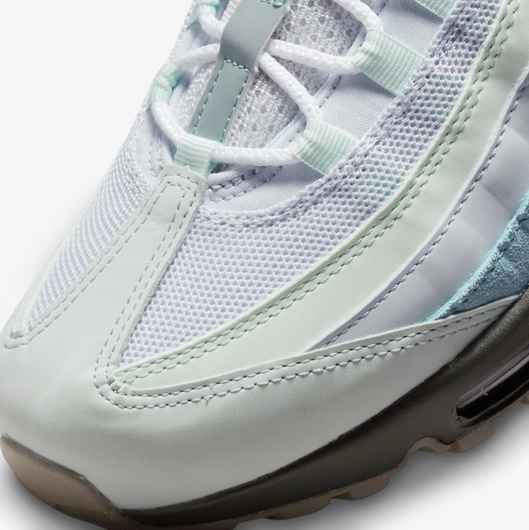 ★関税込★NIKE★AIR MAX 95 SKY BLUE★24-31cm★スニーカー★ ☆関税込☆NIKE☆AIR MAX 95 SKY BLUE☆24-31cm☆スニーカー