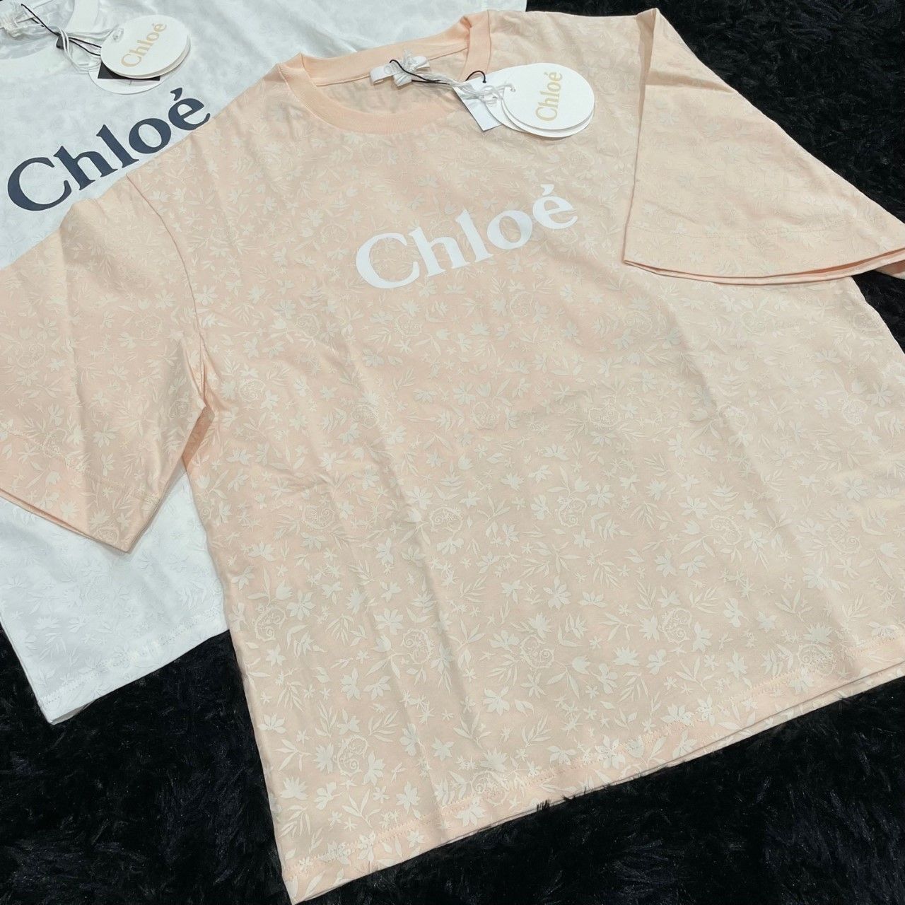 Chloe クロエ ロゴTシャツ 関税送料込 大人もOK♪ (Chloe/キッズ用 Chloe クロエ ロゴTシャツ 関税送料込 大人もOK♪ (Chloe/キッズ用