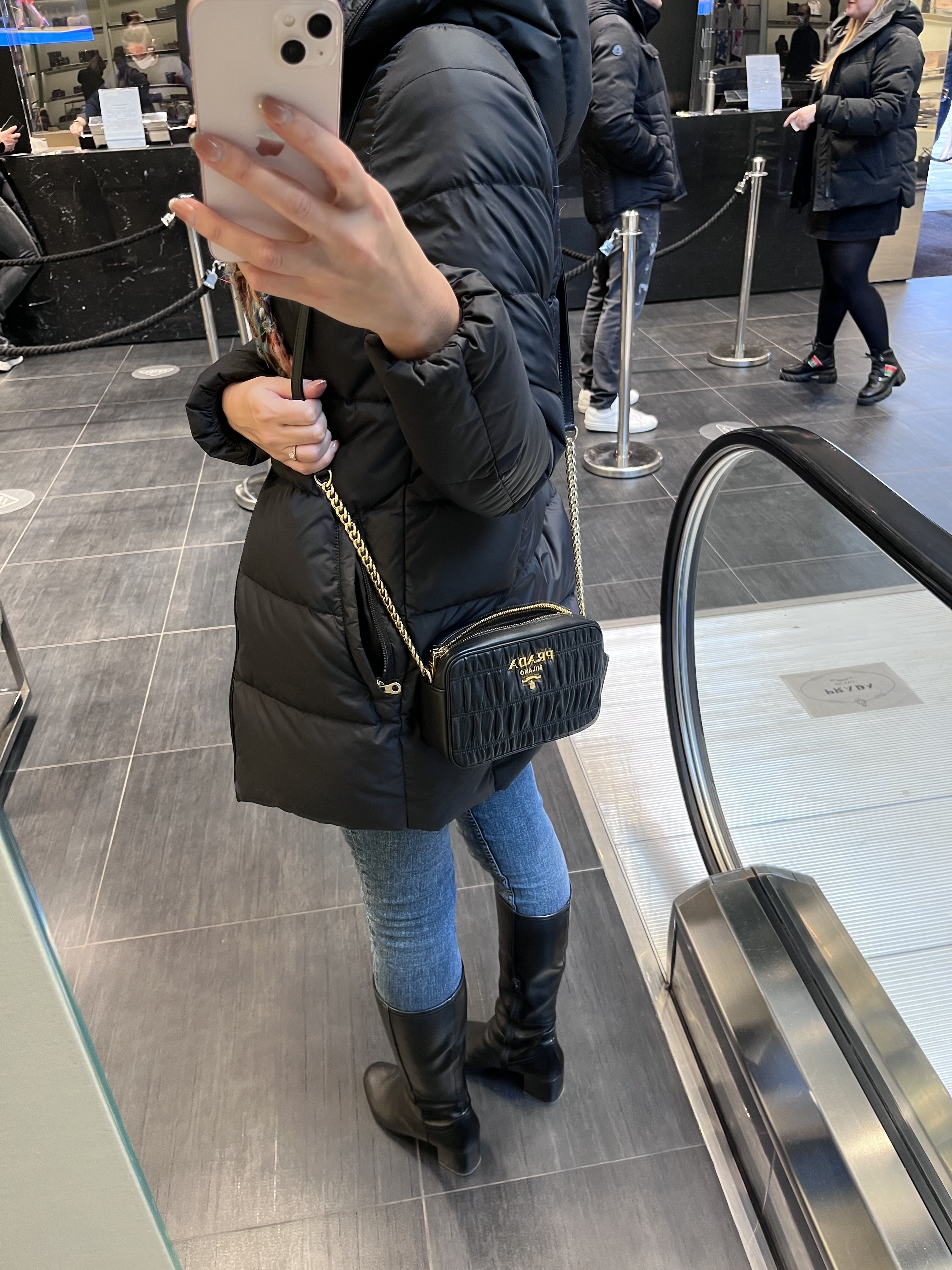 アウトレット】PRADA☆GUAFREクロスボディーバッグ☆ (PRADA ...