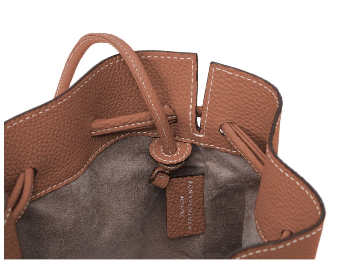 新作【ボナベンチュラ】Noa Bag ストラップ付 ショルダーバック 在庫あり送料無料 ボナベンチュラ バッグ オフホワイト ノブレッサー クロス用ストラップ付 最終 ショルダーバッグ