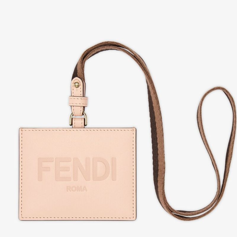 【半額】 【FENDI】ネックストラップ付きカードホルダー カードケース・名刺入れ すぐ届く【FENDI】カードケース 定期入れ IDカード ストラップ (FENDI