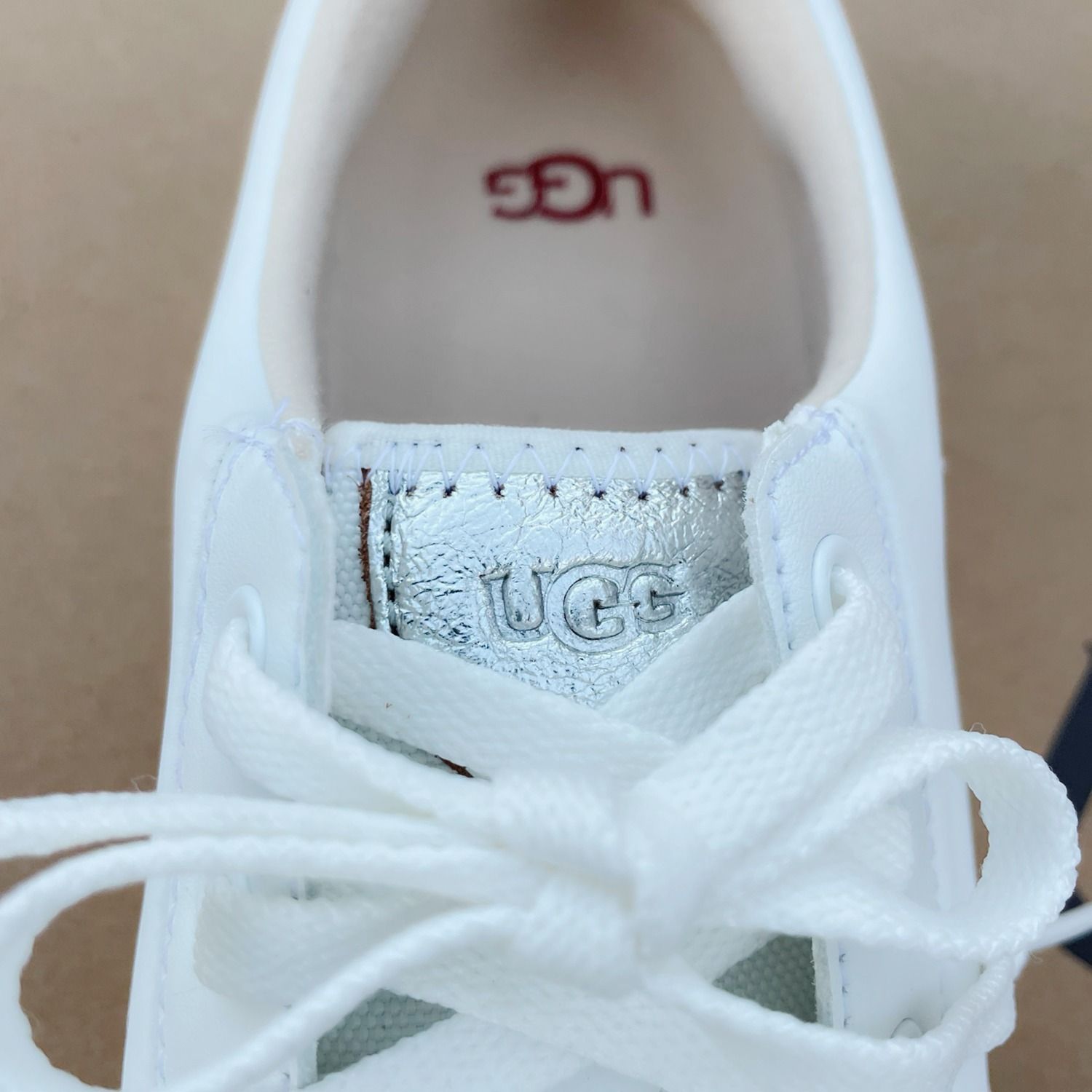 大人もOK!!! UGG☆シンプルクールで履きやすい Milo Sneaker♪ (UGG 大人もOK!!! UGG☆シンプルクールで履きやすい Milo Sneaker♪ (UGG