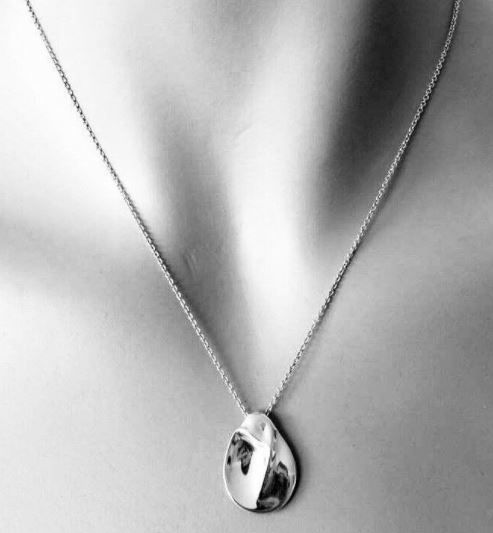 大人気♪レア☆Tiffany ＆ Co.☆マドンナ ペンダント シルバー