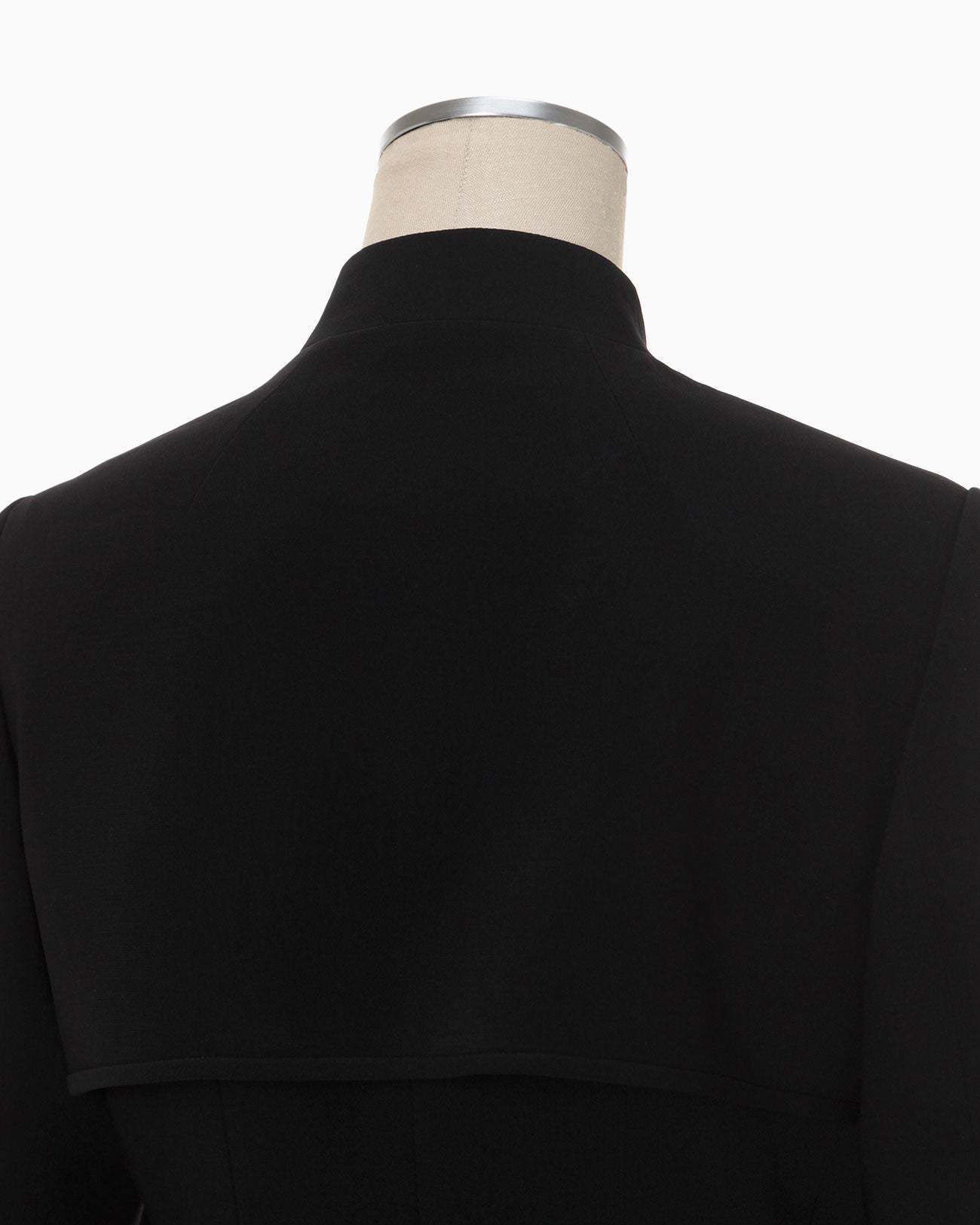 ついに再販開始!】 Collarless Hole Jacket with Leather Belt