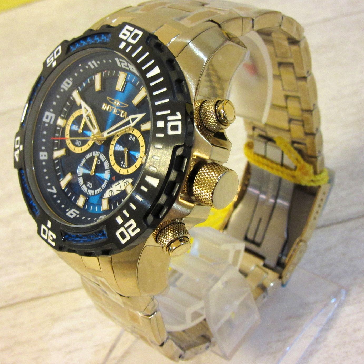 ☆即納☆INVICTA プロダイバー 腕時計 クロノグラフ 黒金 51MM