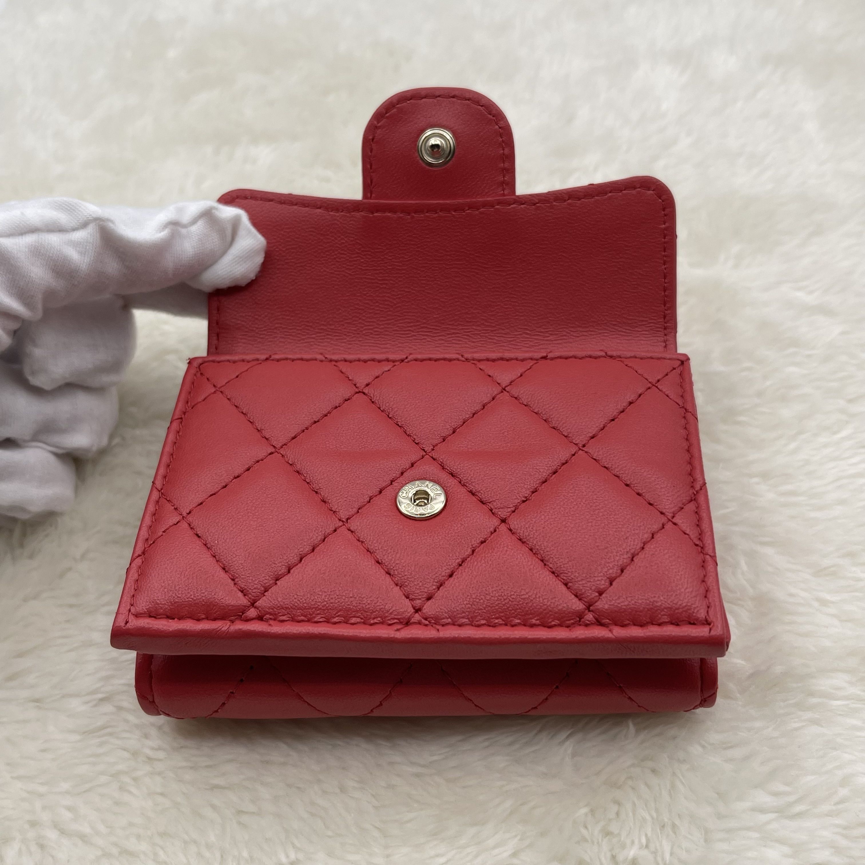 ☆大人気【 CHANEL 】クラシック スモール フラップ ウォレット ...