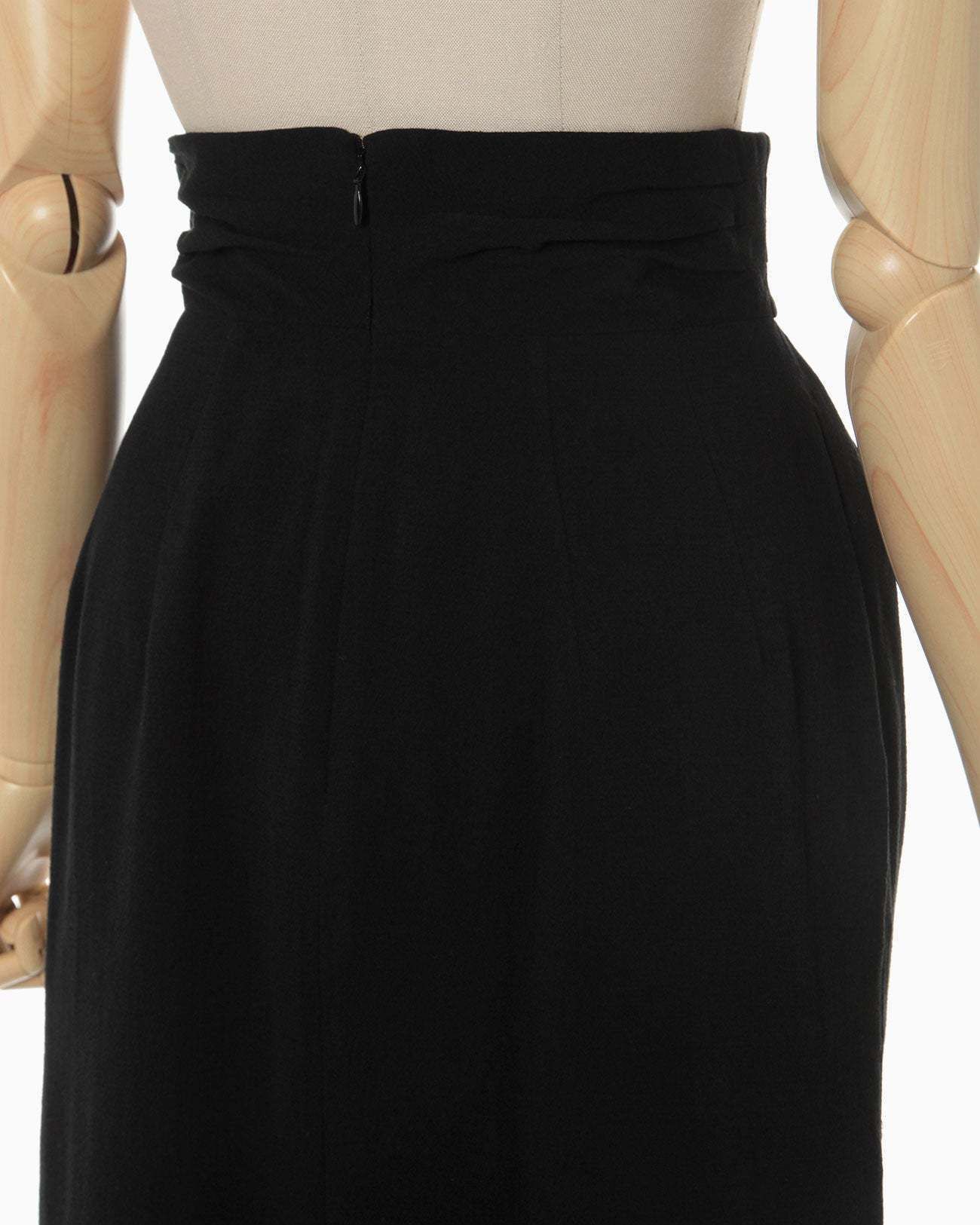 Mame Kurogouchi】Crepe Hole High Waisted Skirt 全2色 (Mame ...
