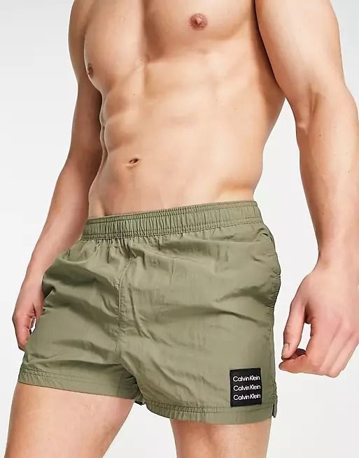 Calvin Klein☆ボックスロゴ スイムショーツ / メンズ水着 (Calvin ...