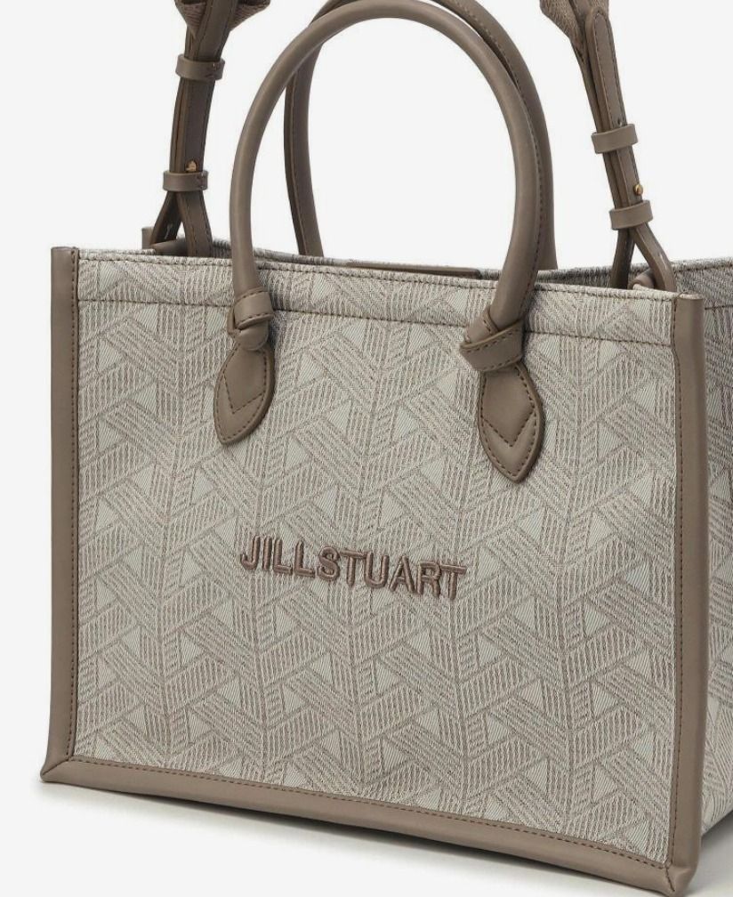 ☆関税込☆JILLSTUART☆刺繍ロゴ PATTERN CANVAS TOTE BAG ☆関税込☆JILLSTUART☆刺繍ロゴ PATTERN CANVAS TOTE BAG