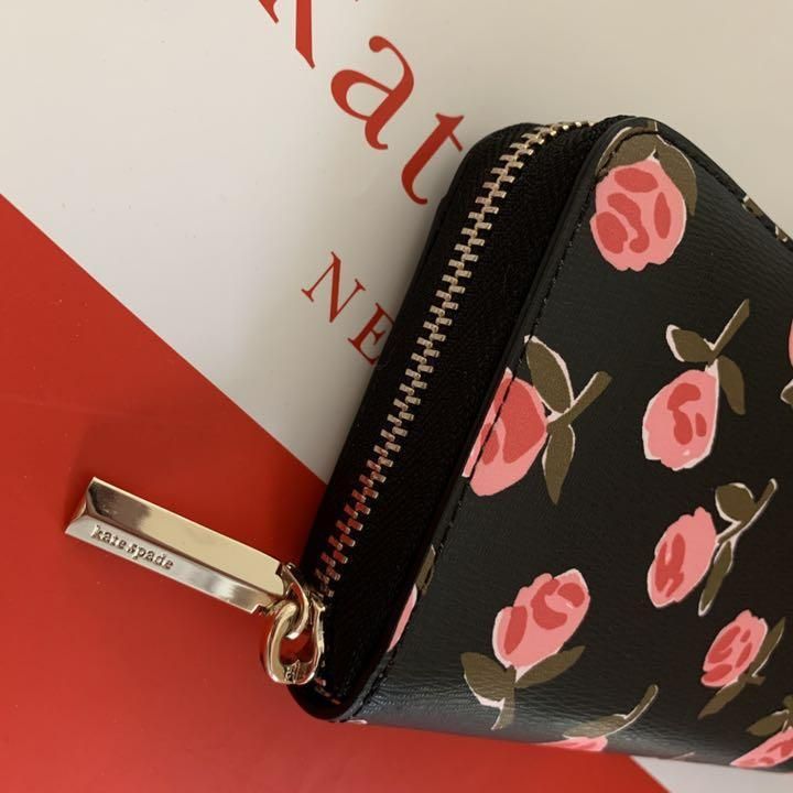 ケイトスペード/ローズ柄が大人可愛い♪収納力有！長財布 (kate spade