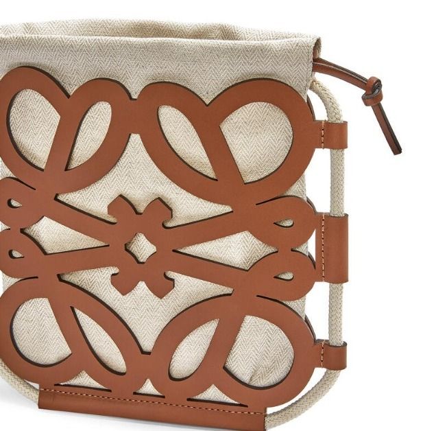 LOEWE】アナグラム カットアウト クロスボディ crossbody Bag (LOEWE ...