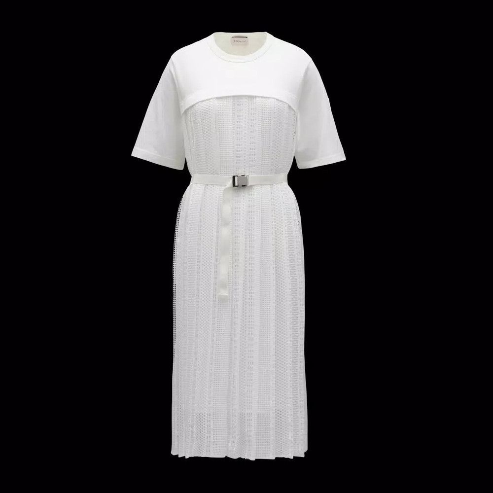 ☆22SS【MONCLER】プリーツワンピース 半袖 ミディ丈 メッシュ ☆22SS【MONCLER】プリーツワンピース 半袖 ミディ丈 メッシュ