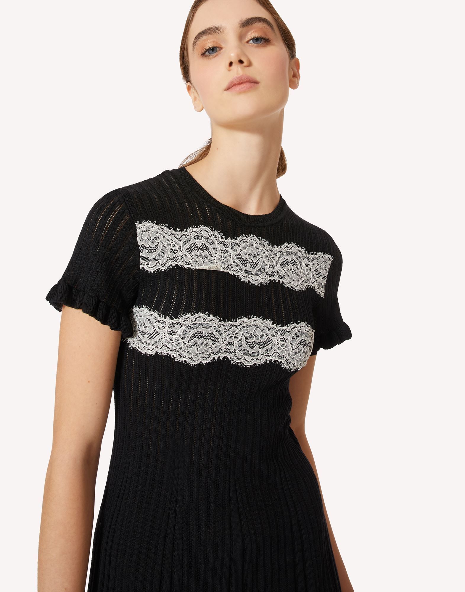 39%割引ブラック系,M注目の福袋をピックアップ! RED VALENTINO 購入できます 〈新品〉ヴァレンティノのモノトーンレースワンピース ひざ丈ワンピース